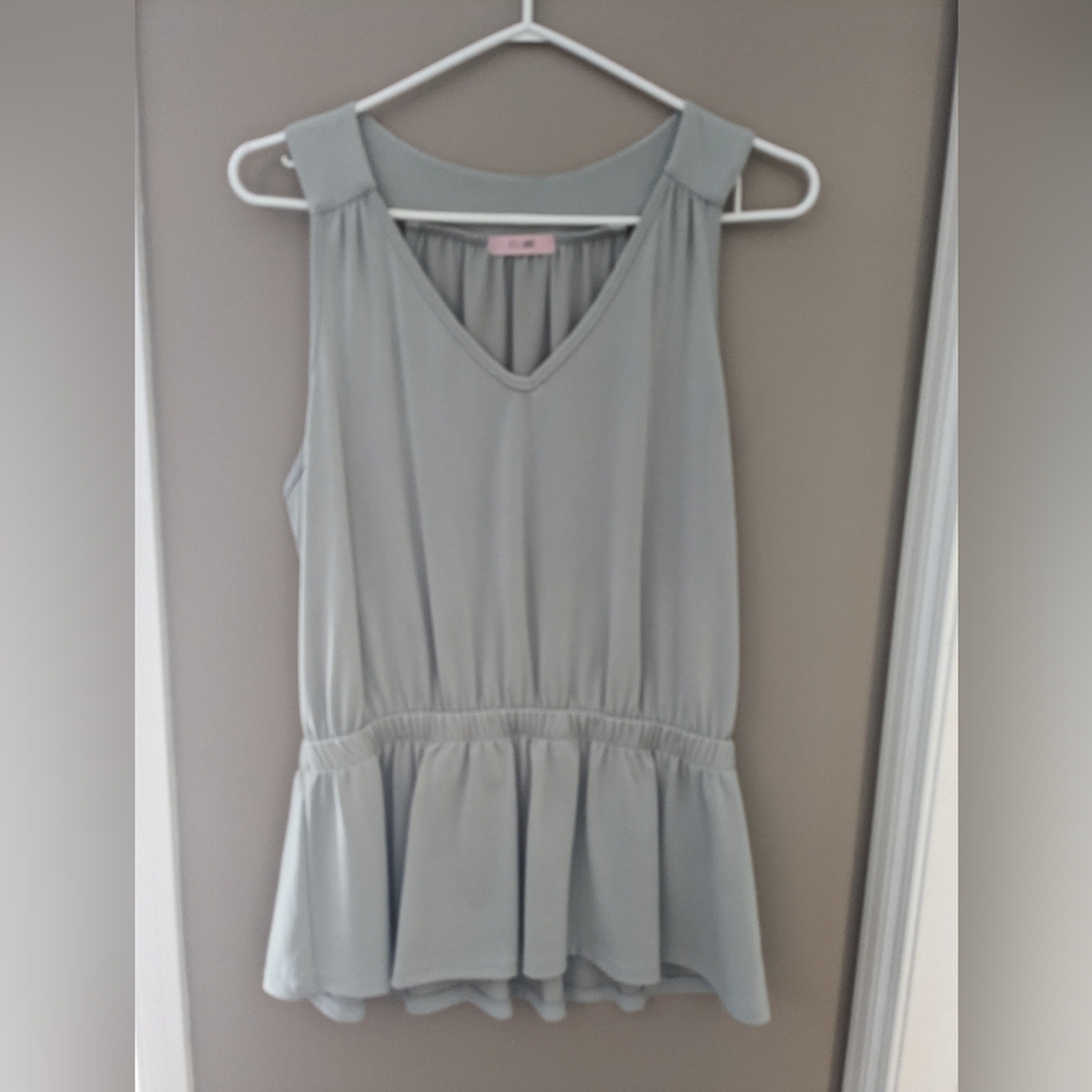 Sleeveless blouse